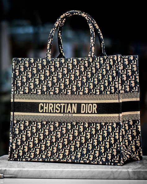 borsa stoffa dior|pelletterie dior lusso.